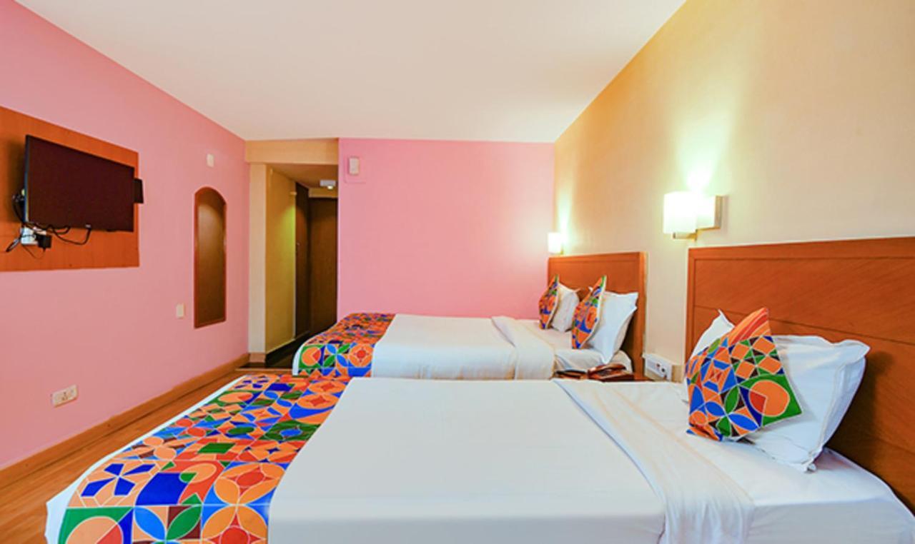 แฟบโฮเต็ล เขมส์ อูตี้ Hotel ภายนอก รูปภาพ