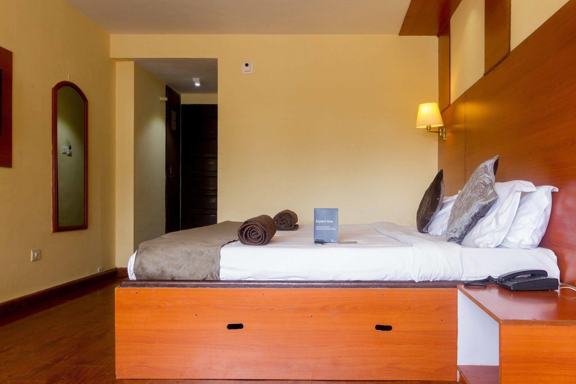 แฟบโฮเต็ล เขมส์ อูตี้ Hotel ภายนอก รูปภาพ